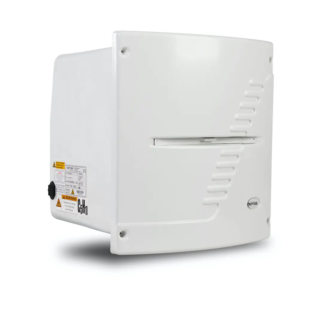 Norcool ECO kjøleaggregat Våre nye ECO aggregat har termostat som fungerer til både mat og vinNorcool kjøleromsaggregater er kjent for attraktiv design, lavt lydnivå og lang levetid. Alle aggregater har innebygget lys, termostat og styrepanel med visning